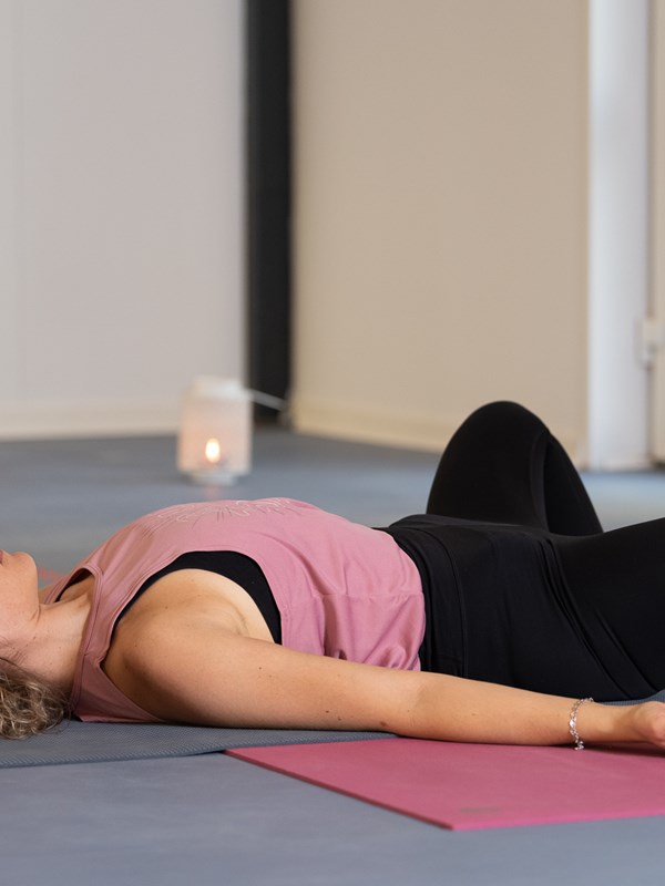 Blid Yoga – For Dig med Skader, Stress eller Behov for Afslapning